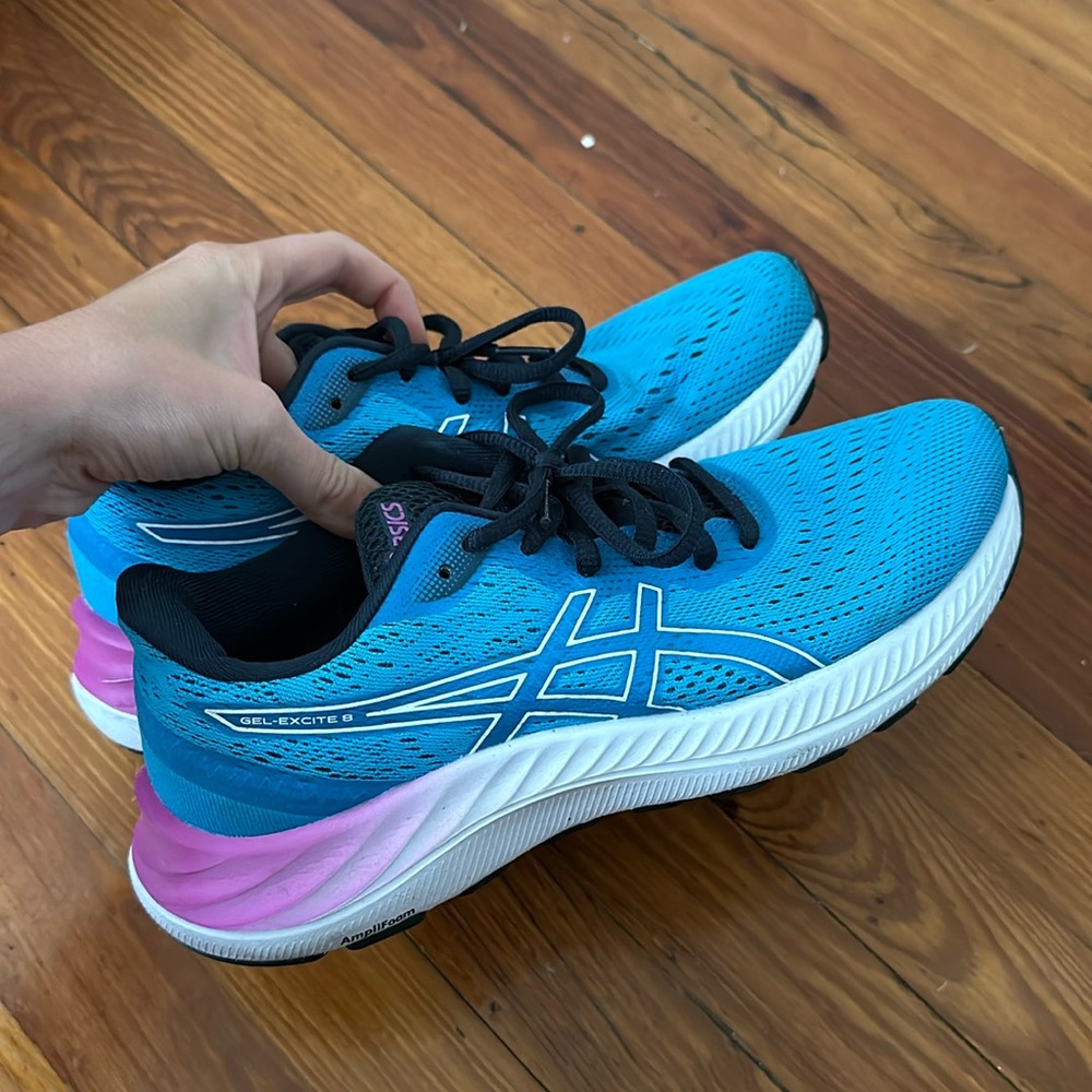 ASICS RUNNING SHOES